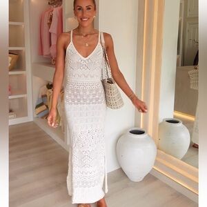 Summer 🌞NWT ZARA BLOGGER FAV Lace Dress size S
🚨 My prices are firm, no discount